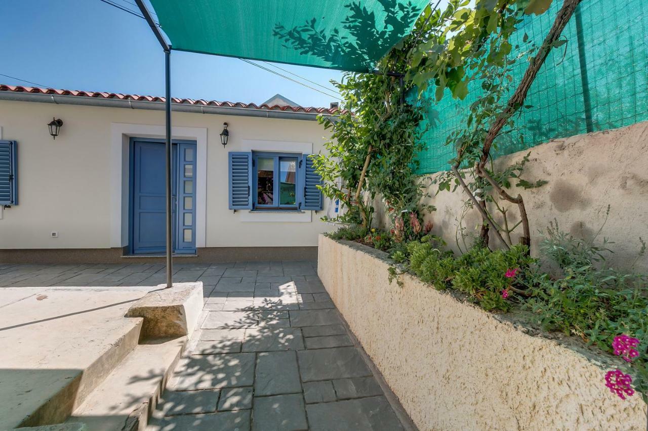 Apartments Relax Veli Lošinj Exteriör bild