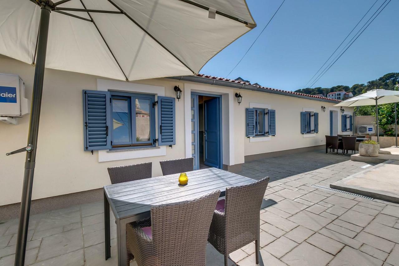 Apartments Relax Veli Lošinj Exteriör bild