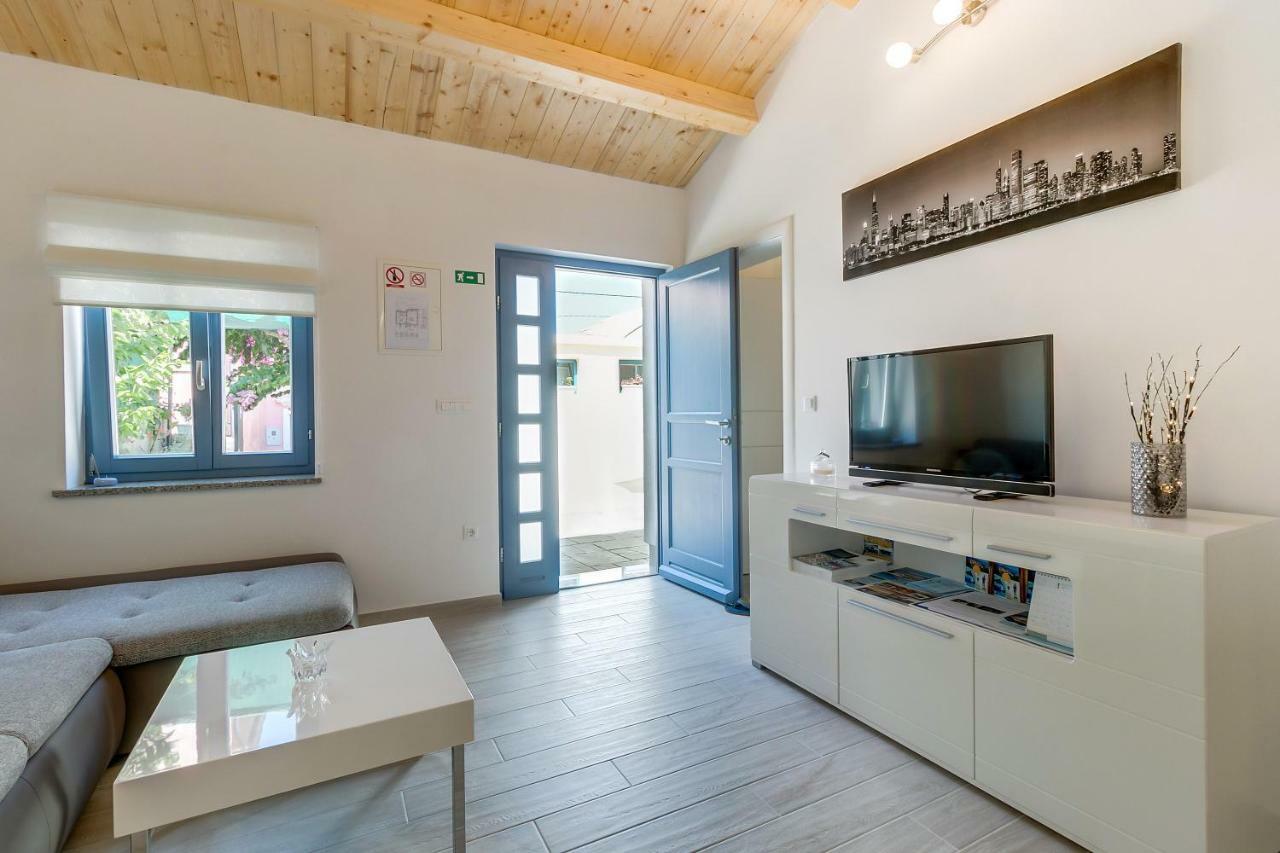 Apartments Relax Veli Lošinj Exteriör bild