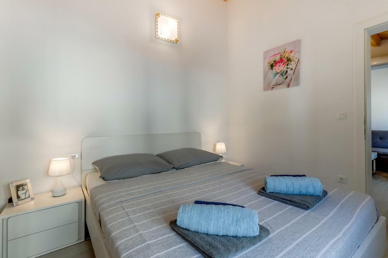 Apartments Relax Veli Lošinj Exteriör bild